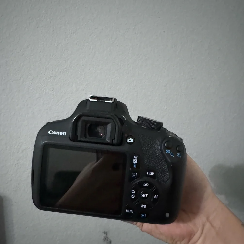 Canon EOS Rebel T5 DSLR Camera - Black